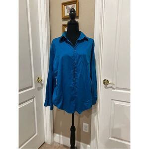 Clavin Klein blue men's dress shirt